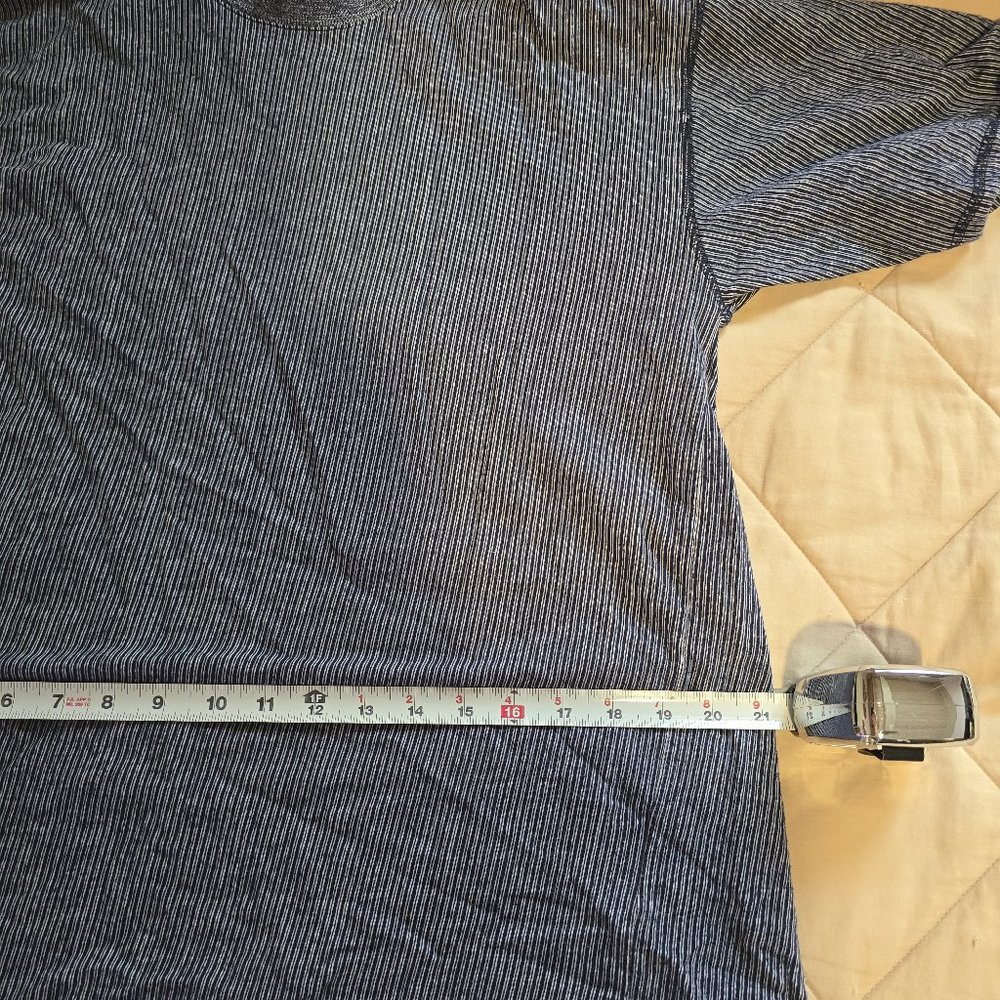 Yves Saint Laurent pour homme - Crew Neck - Blue Short Sleeve T-Shirt - Picture 3 of 12